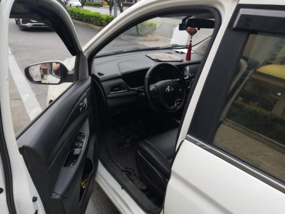 [湖州·苏E] 二手长安凯程长安欧尚A6002016款 1.5L 手动豪华型7座