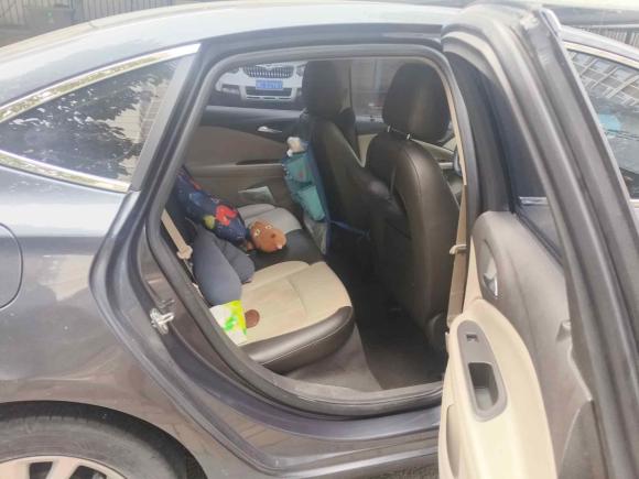 [青岛·鲁B] 二手别克威朗2015款 三厢 15S 自动领先型