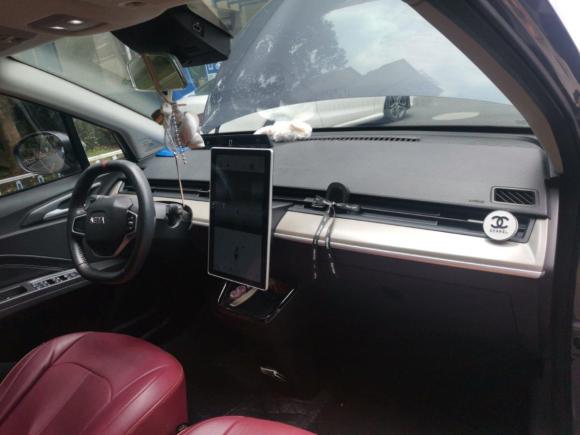 [湖州·浙E] 二手哪吒汽车哪吒V2021款 标准续航娱乐版升级型