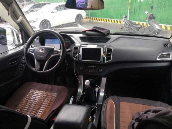 [成都·川A] 二手猎豹汽车猎豹Q62015款 2.4L 手动四驱卓越型