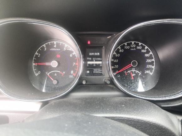 [南京·苏E] 二手启辰启辰T702016款 1.6L 手动睿行版