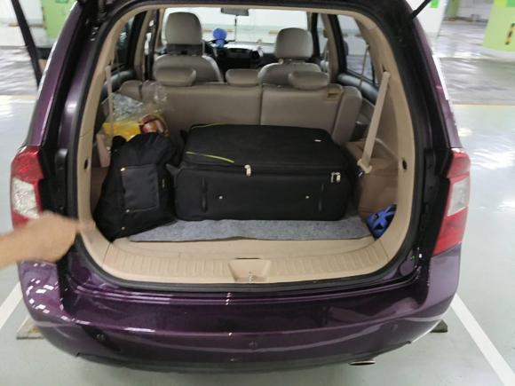 [上海·粤S] 二手起亚佳乐2007款 2.0L 7座标准版