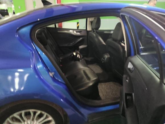 [北京·陕A] 二手福特福克斯2019款 三厢 EcoBoost 180 自动锋耀型