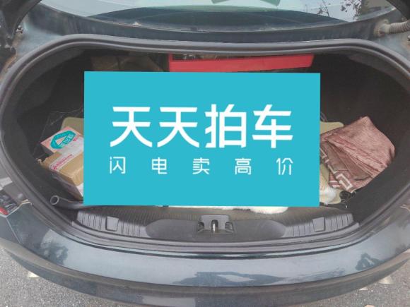 [南昌·赣A] 二手捷豹捷豹XF2015款 XF 2.0T 风华版