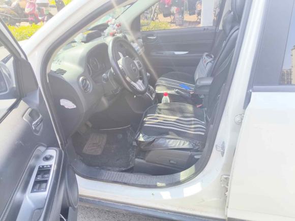 [南通·苏F] 二手Jeep指南者2014款 改款 2.0L 两驱精英版