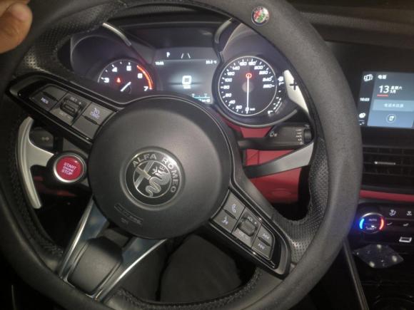 [杭州·浙A] 二手阿尔法·罗密欧Giulia朱丽叶2020款 2.0T 280HP 赛道限量版