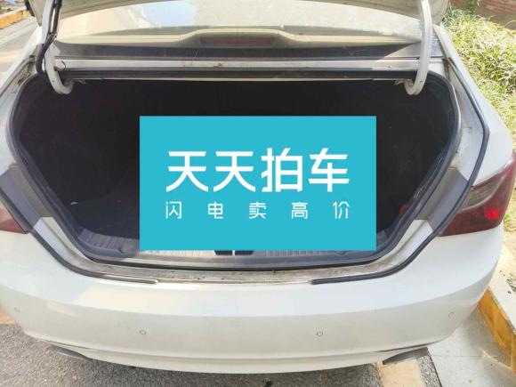 [无锡·苏B] 二手现代索纳塔2014款 2.4L 自动领先版 国IV