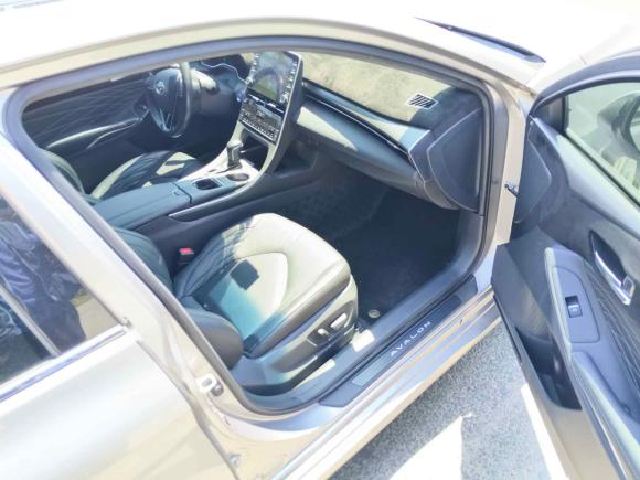 [苏州·苏U] 二手丰田亚洲龙2019款 双擎 2.5L XLE尊贵版 国VI