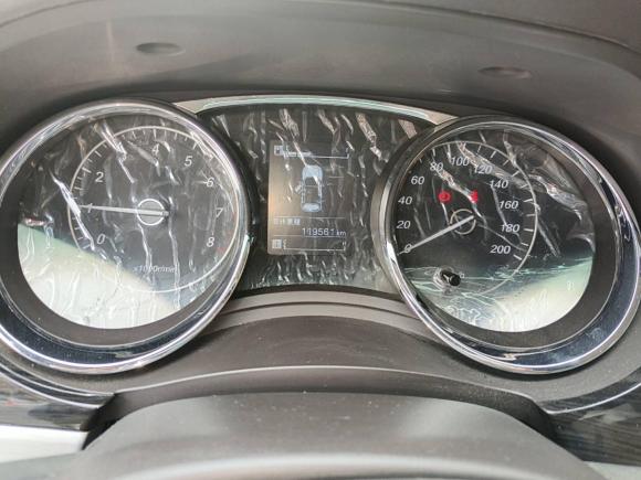 [广州·湘D] 二手宝骏宝骏7302016款 1.5L 手动舒适型 7座 国V