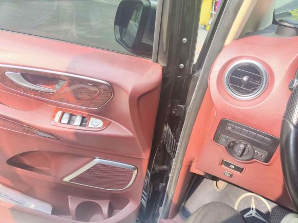 [杭州·浙A] 二手奔驰威霆2016款 2.0T 商务版