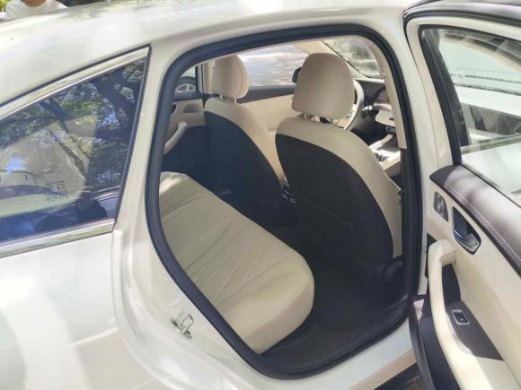 [上海·沪A] 二手荣威荣威D72023款 EV 510km 后驱卓越版