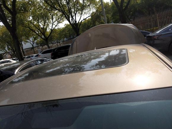 [上海·沪C] 二手别克君威2012款 2.4L SIDI精英版