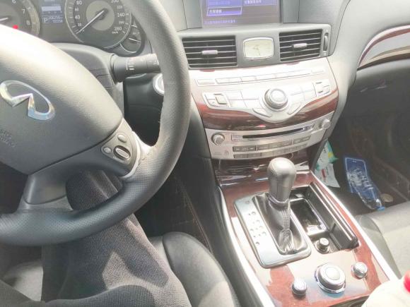 [苏州·苏U] 二手英菲尼迪英菲尼迪Q702017款 Q70L 2.5L 悦享版