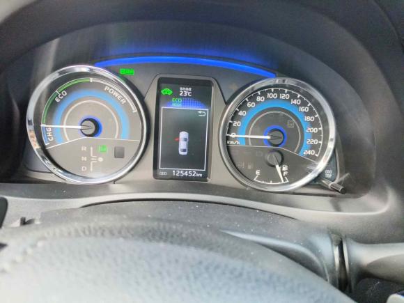 [成都·川A] 二手丰田卡罗拉2017款 改款双擎 1.8L E-CVT领先版