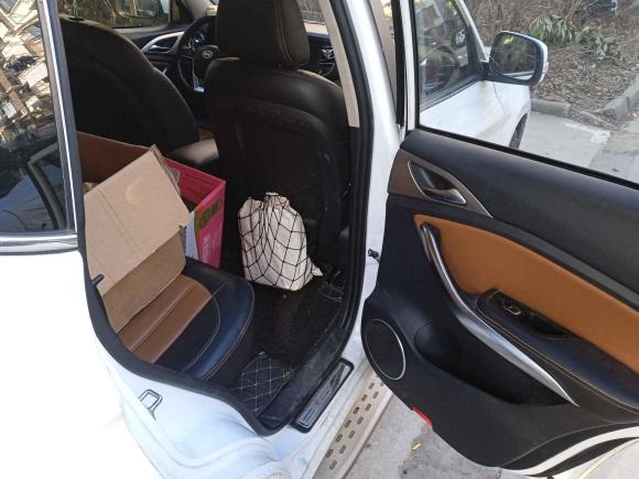 [南京·苏A] 二手比亚迪宋2016款 1.5TI 手动豪华型