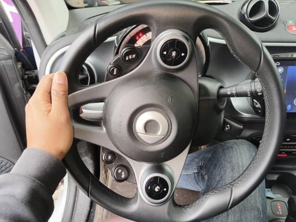 [南通·苏F] 二手smartsmart fortwo2019款 0.9T 66千瓦硬顶风擎版 国VI