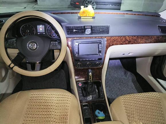 [上海·沪A] 二手大众帕萨特2013款 1.8TSI DSG御尊版