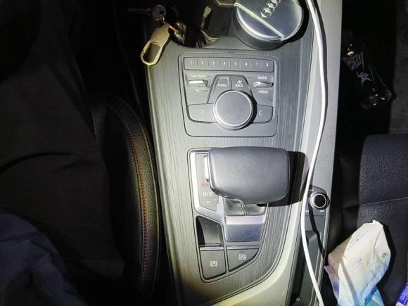 [苏州·苏E] 二手奥迪奥迪A4L2019款 40 TFSI 进取型 国VI