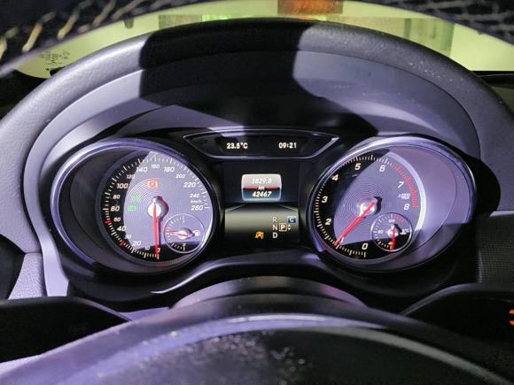 [青岛·鲁B] 二手奔驰奔驰CLA2017款 CLA 200 动感型