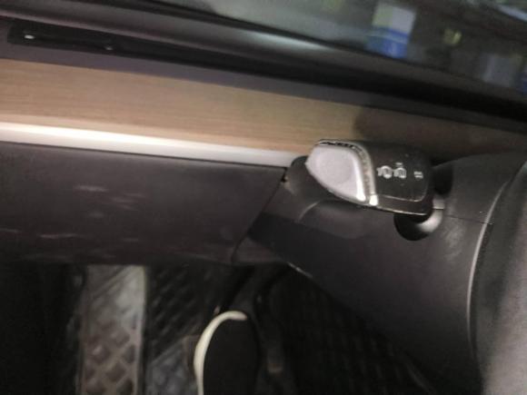 [上海·沪A] 二手特斯拉Model Y2021款 长续航全轮驱动版 3D7