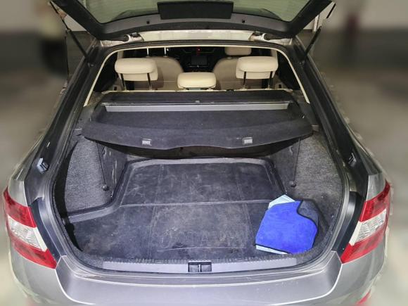 [武汉·鄂A] 二手斯柯达明锐2015款 1.6L 自动逸俊版