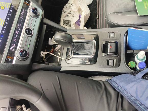 [上海·沪F] 二手斯巴鲁傲虎2015款 2.0DIT 尊贵版