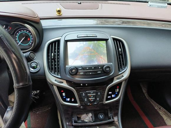 [上海·沪A] 二手别克君越2013款 2.4L SIDI精英舒适型