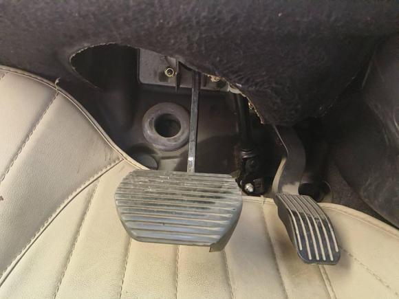 [青岛·鲁B] 二手雪铁龙世嘉2013款 三厢 1.6L 自动品尚型