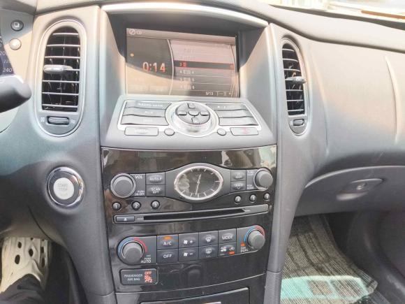 [上海·沪C] 二手英菲尼迪英菲尼迪QX502015款 2.5L 舒适版