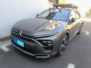 雪铁龙凡尔赛C5X2021款1.6T耀不凡