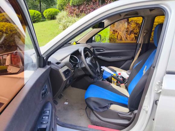 [佛山·粤E] 二手五菱汽车五菱宏光2019款 1.5L S标准型国VI LAR