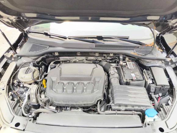 [上海·沪E] 二手大众帕萨特2023款 330TSI 星空精英版