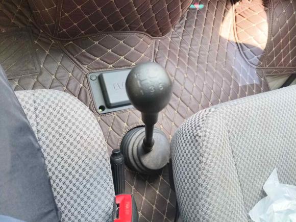 [成都·川A] 二手依维柯依维柯得意2017款 2.5T A35客车5-7座47Z5