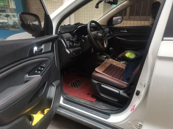 [深圳·粤T] 二手长安欧尚长安欧尚A8002017款 1.5T 手动尊享型