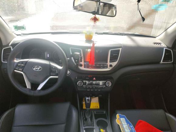 [合肥·皖A] 二手现代途胜2018款 1.6T 双离合两驱15周年特别版