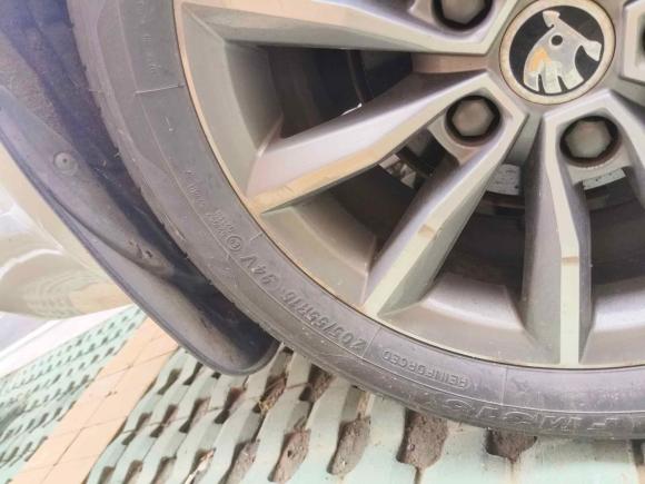 [无锡·苏B] 二手斯柯达明锐2017款 1.6L 手动创行版