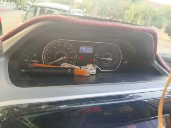 [嘉兴·浙F] 二手上汽大通MAXUS新途V802019款 2.5T经典款AMT傲运通长轴中顶7座