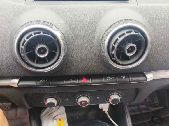 [上海·沪B] 二手奥迪奥迪A32014款 Sportback 35 TFSI 自动时尚型