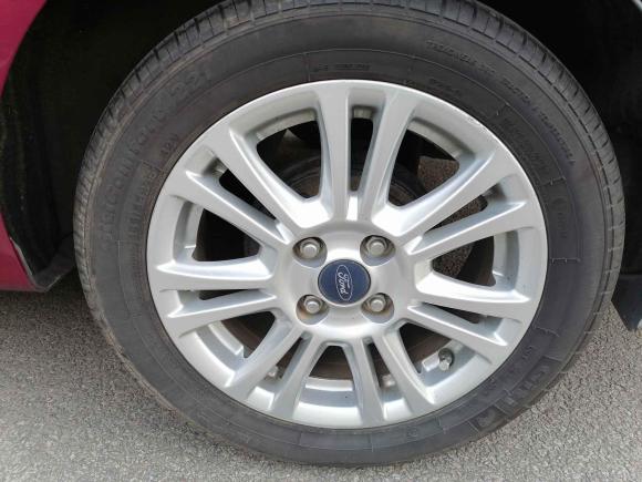 [佛山·粤B] 二手福特嘉年华2013款 三厢 1.5L 自动时尚型