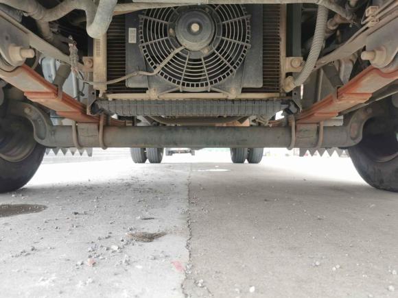 [佛山·粤E] 二手长安跨越跨越者D52021款 1.6L标准版单排厢式双后轮3735mm货箱DAM16KL