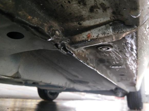 [深圳·粤B] 二手福特嘉年华2013款 三厢 1.5L 手动风尚型