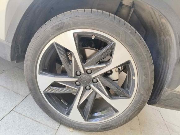 [济南·鲁A] 二手吉利银河银河L72023款 1.5T 115km 星舰