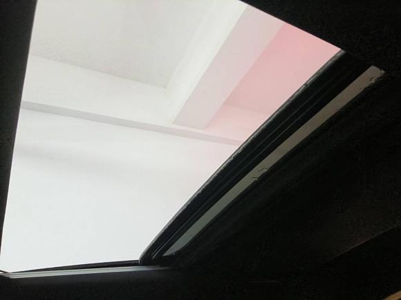 [上海·沪A] 二手奔驰奔驰EQC2022款 EQC 350 4MATIC 特别版