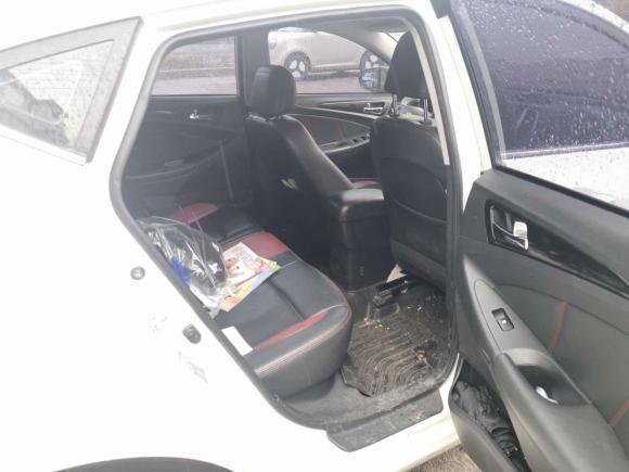 [金华·浙H] 二手长安逸动XT2013款 1.6L 手动俊酷型 国IV