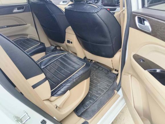 [济南·鲁A] 二手宝骏宝骏7302019款 1.5L 手动超值型 7座 国VI