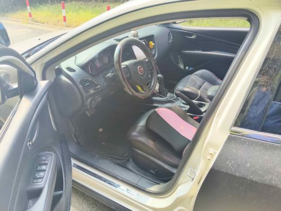 [上海·苏U] 二手菲亚特致悦2014款 1.4T 自动豪华运动版