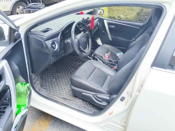 [上海·苏E] 二手丰田卡罗拉2017款 改款双擎 1.8L E-CVT精英版