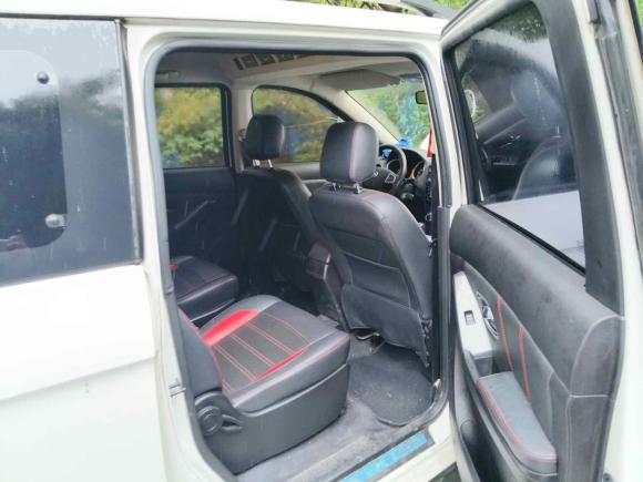 [宁波·浙B] 二手新龙马汽车启腾V602017款 1.5L 豪华型