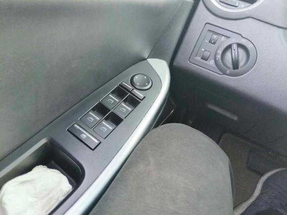 [上海·沪A] 二手荣威荣威e5502014款 旗舰版