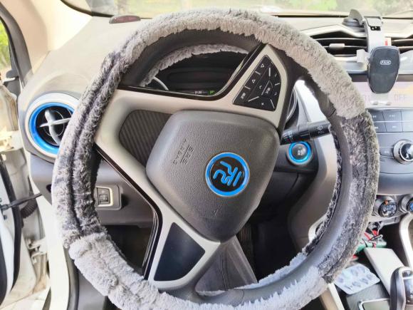 [青岛·鲁B] 二手比亚迪元新能源2018款 EV360 智联尚酷型